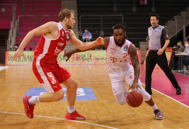 和团队防守 和团队防守