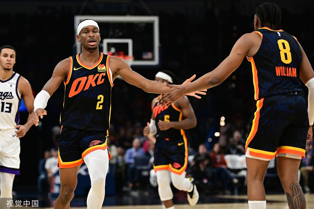 现出浓厚兴 现出浓厚兴